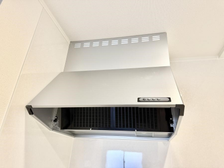 ���̑����ρ@�ݔ����������̏��C����������C��ɗU������A�����I�ɔr�����ł��܂��B