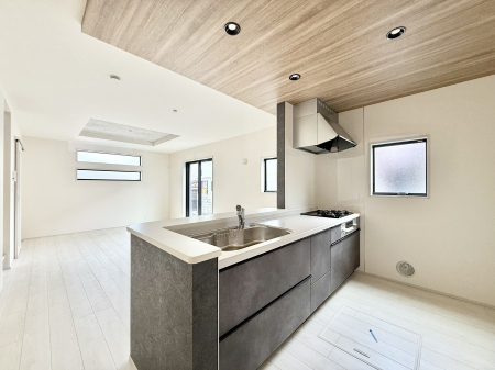 �L�b�`���@�������Ƒ����J��[�߂�A������̂���L�b�`��