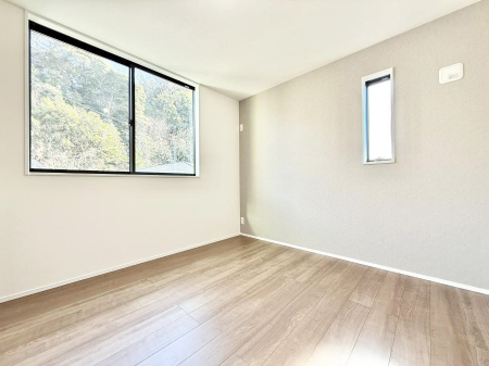 �q�������@�������d����׋��̃X�y�[�X�Ɏg�����ƂŁA�W�����₷���Â��Ȋ��������܂�