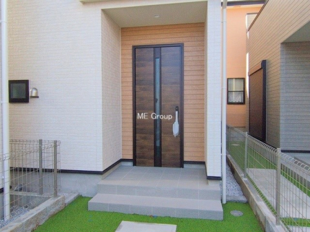 ���ց@�O��