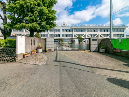 ���ӊ��@���w�Z 592m �����s���q����ꏬ�w�Z