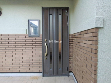 ���ց@�O�ρ� �V���v���Ŕ������A�Z�܂��̑���ۂ��ʂ錺�ւł�