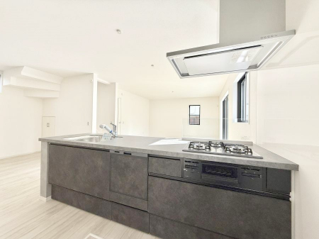 �L�b�`���@�������V���v���Ŕ������S�n�悢���Ԃ𐶂ރL�b�`�����