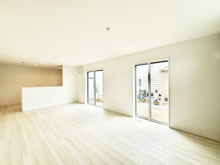 ���r���O�@�������V���v���������ґ�A��؂Ȑl�Ɖ߂����S���قǂ�����