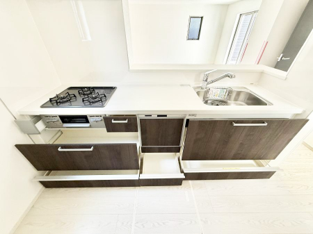 �L�b�`���@�������Ƒ����J��[�߂�A������̂���L�b�`��