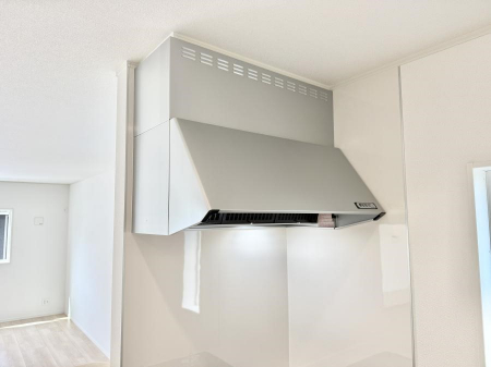 ���̑����ρ@�ݔ����������̏��C����������C��ɗU������A�����I�ɔr�����ł��܂��B