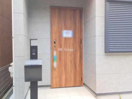 ���ց@�O��