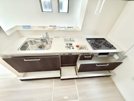 �L�b�`���@�������Ƒ����J��[�߂�A������̂���L�b�`��