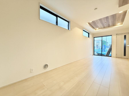 ���r���O�@�����������������Ɠ��ʂɂ���A�e���̋��