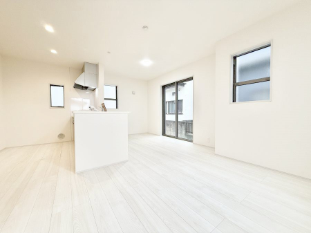 ���r���O�@�������V���v���������ґ�A��؂Ȑl�Ɖ߂����S���قǂ�����