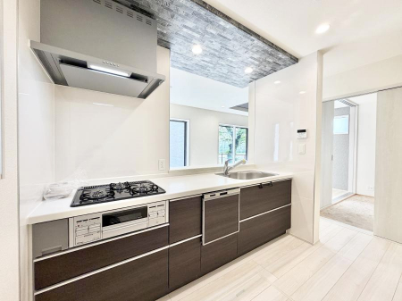 �L�b�`���@�������Ƒ����J��[�߂�A������̂���L�b�`��