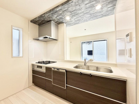 �L�b�`���@���������y���݂ƐH�ׂ�K����͂���L�b�`��