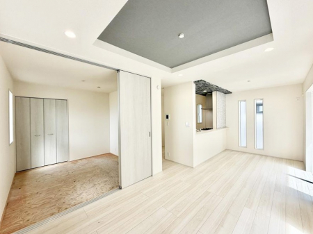 ���r���O�@���������R�Ɖ�b�����܂��A�S�n�悢�ЂƂƂ�