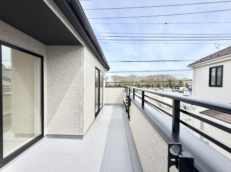 �o���R�j�[�@������ �G�߂̈ڂ낢����������J���I�ȋ�Ԃł�