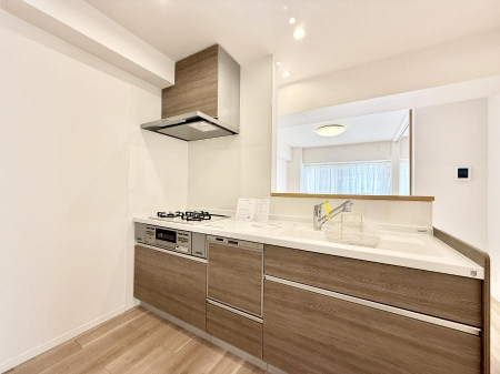 �L�b�`���@�������Ƒ��ƂȂ���A�R�~���j�P�[�V�����̏�