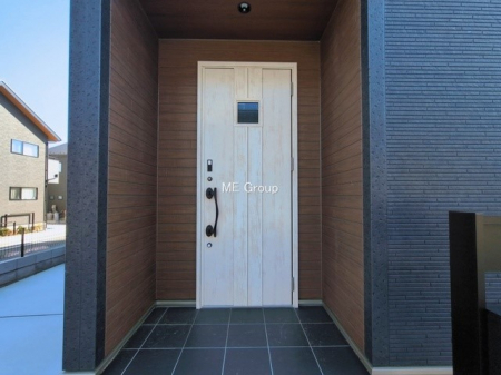 ���ց@�O��