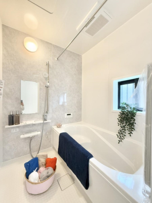 �����@�������������A������芰����o�X���[��