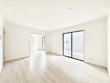 ���r���O�@�����������������Ɠ��ʂɂ���A�e���̋��