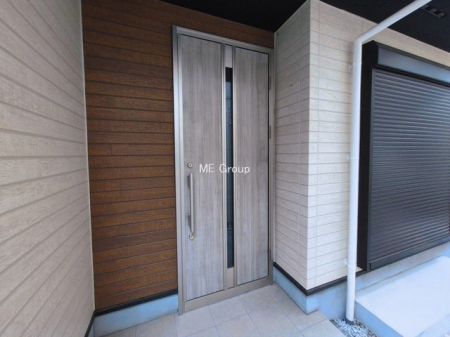 ���ց@�O��