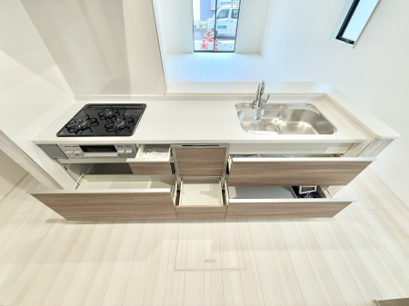 �L�b�`���@�������Ƒ����J��[�߂�A������̂���L�b�`��