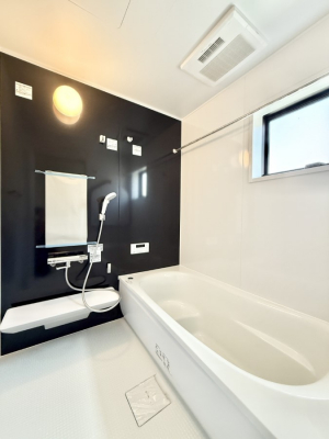 �����@����