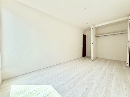 �q�������@����