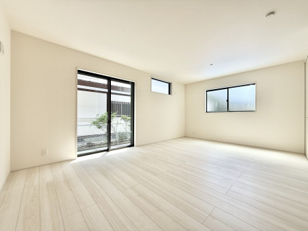 ���r���O�@����