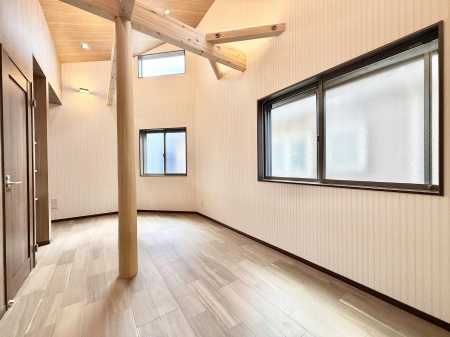 ���r���O�@�������S���������ꏊ�A�������߂����郊�r���O