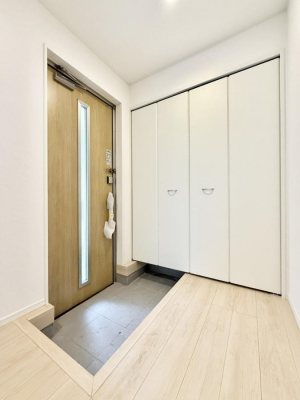 ���ց@������ �V���v���Ŕ������A���K�ȕ�炵�̓����