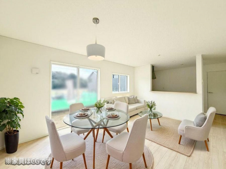 ���r���O�@���������R�Ɖ�b�����܂��A�S�n�悢�ЂƂƂ�