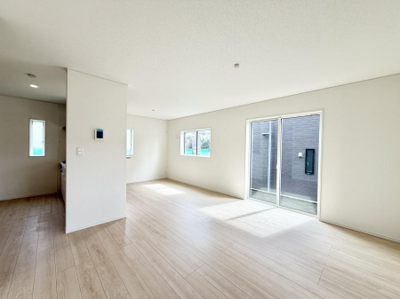 ���r���O�@���������R�Ɖ�b�����܂��A�S�n�悢�ЂƂƂ�