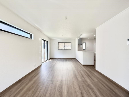 ���r���O�@���������R�Ɖ�b�����܂��A�S�n�悢�ЂƂƂ�