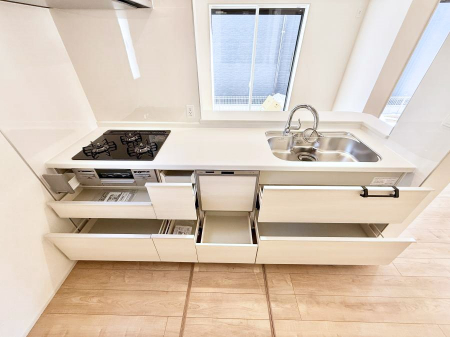 �L�b�`���@�������Ƒ����J��[�߂�A������̂���L�b�`��