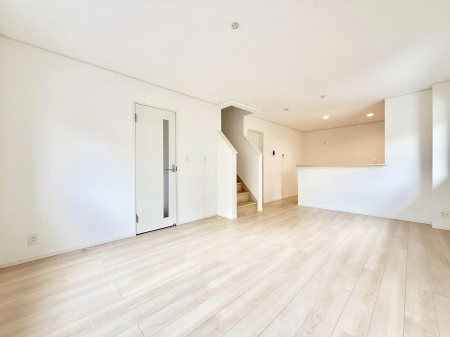 ���r���O�@���������R�Ɖ�b�����܂��A�S�n�悢�ЂƂƂ�