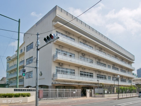 ���ӊ��@���w�Z 550m �����q�s����O���w�Z