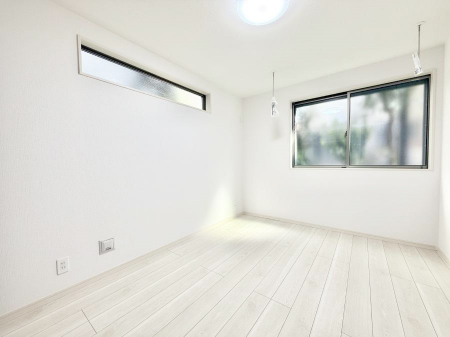 �q�������@�������v���C�x�[�g��ԂƂ��ĐÂ��ŗ�������������񋟂��Ă���܂�