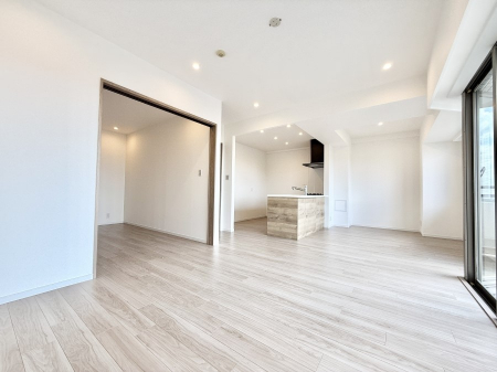 ���r���O�@���������났�ƏΊ炪�W�܂�A�S���܂郊�r���O