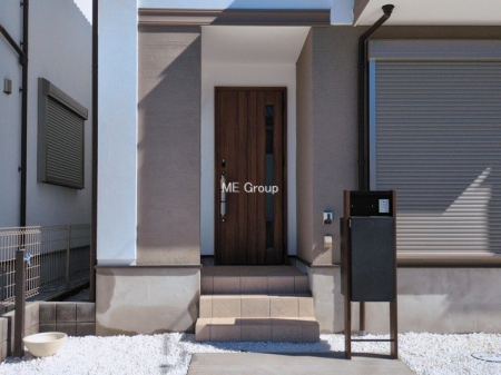 ���ց@�O��