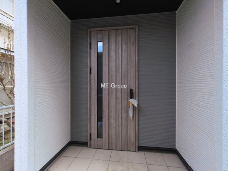 ���ց@�O��