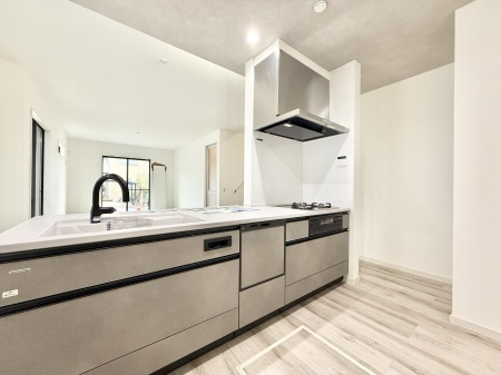 �L�b�`���@�������L���C�ɕЕt���A�g���₷���L�b�`��