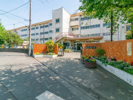 ���ӊ��@���w�Z 800m �����q�s���������q�����w�Z