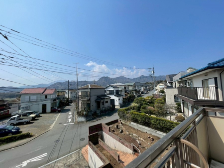 �o���R�j�[�@������ �G�߂̈ڂ낢����������J���I�ȋ�Ԃł�