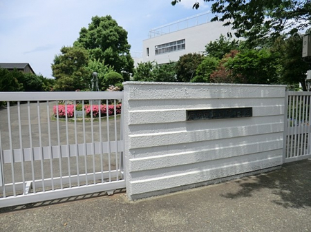 ���ӊ��@���w�Z 822m �{���s���쒬���w�Z