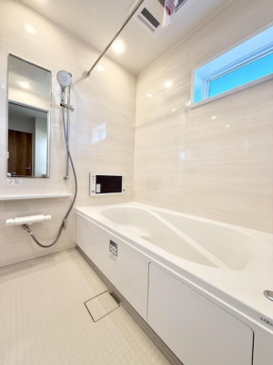 �����@�������������A������芰����o�X���[��