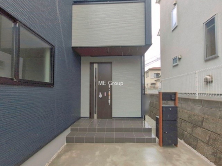 ���ց@�O��