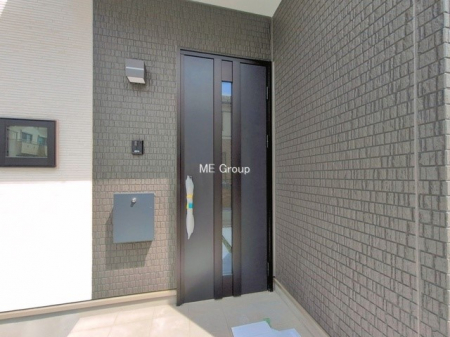 ���ց@�O��