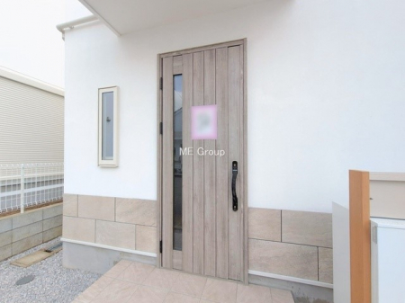 ���ց@�O��