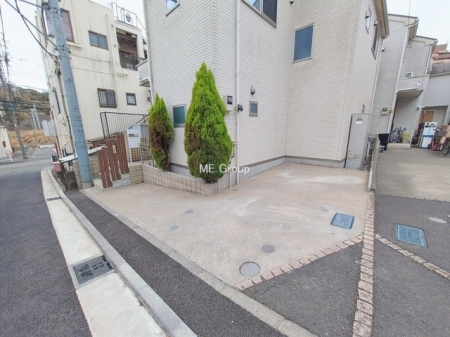 �@�O�ρ��J�[�X�y�[�X�L