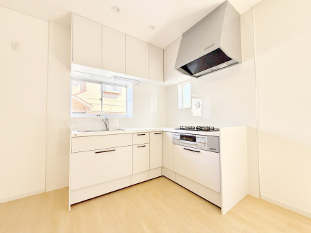 �L�b�`���@�������Ƒ����J��[�߂�A������̂���L�b�`��