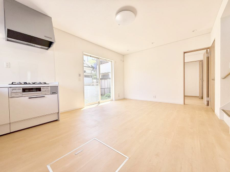 ���r���O�@���������났�ƏΊ炪�W�܂�A�S���܂郊�r���O